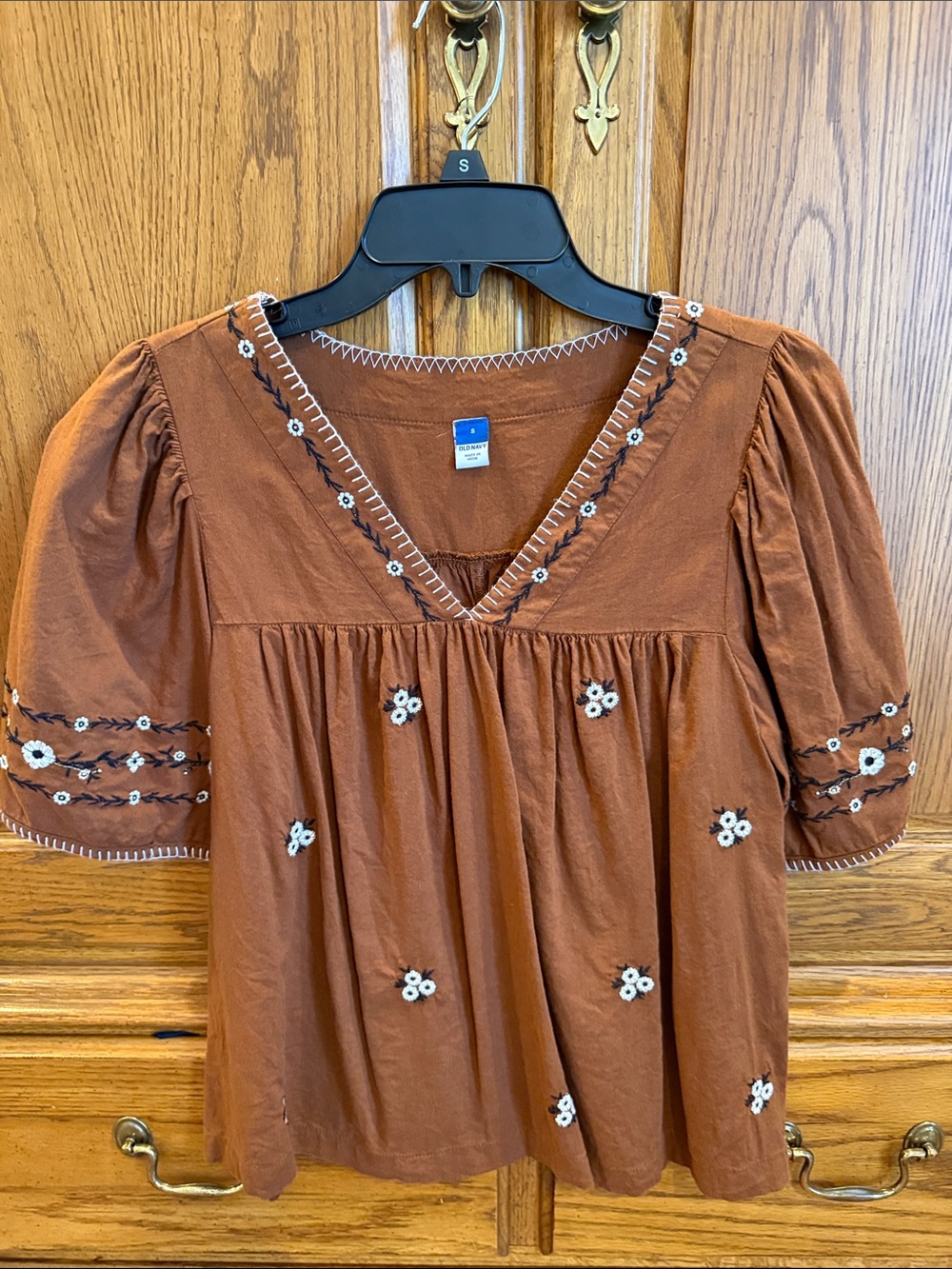Old Navy Embroidered Brown Peasant Blouse